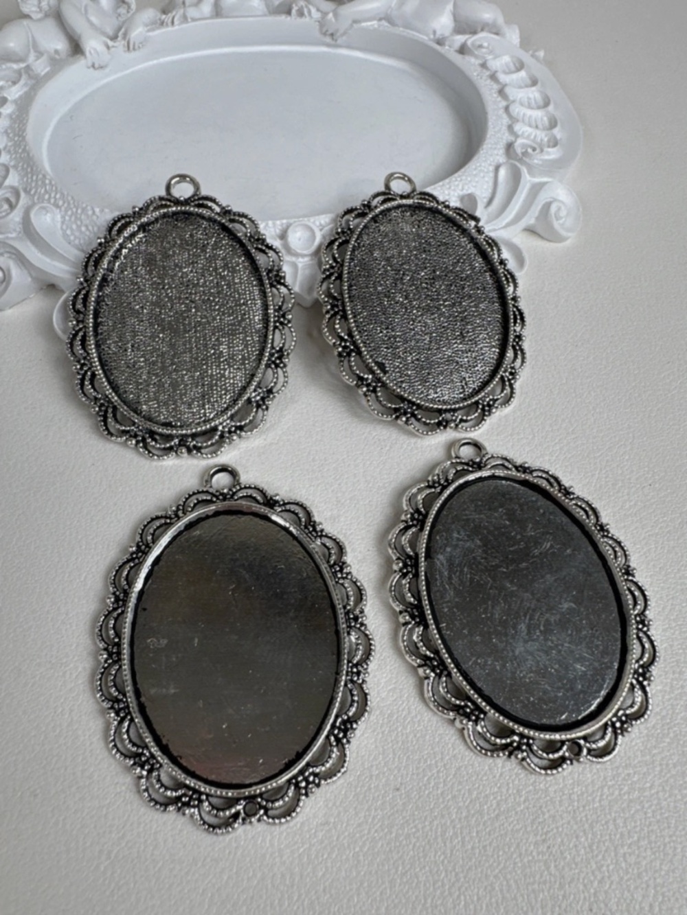 4 Pcs Silver Tone Oval Vintage Pendant Blank For 30x40mm Cabochon Jewelry Making